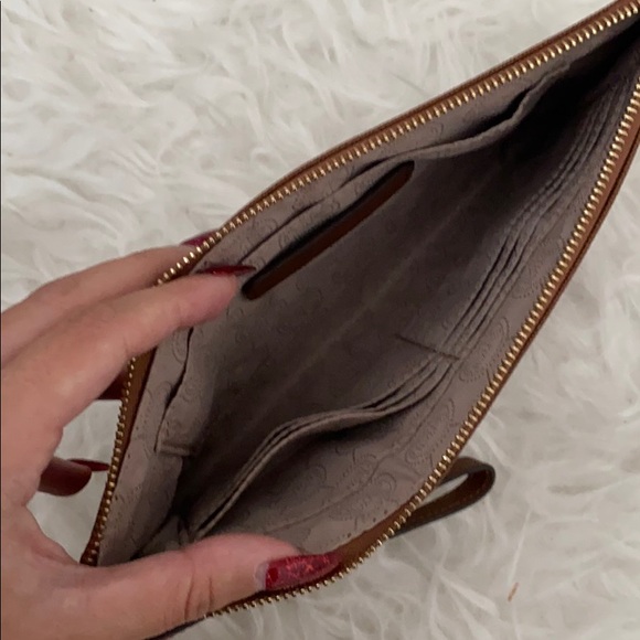 Brand New Michael Kors clutch - Picture 3 of 5